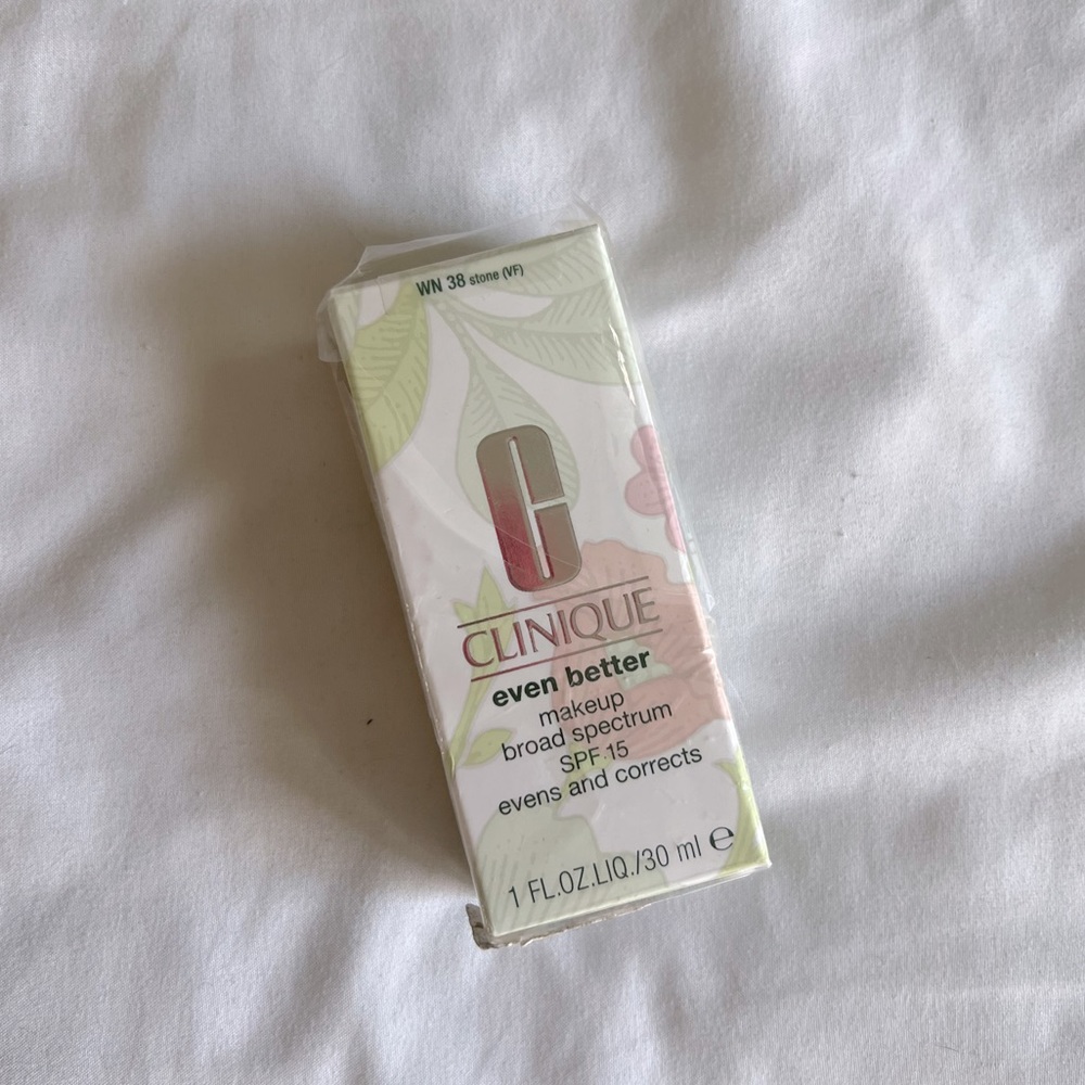 Clinique Even Better WN38